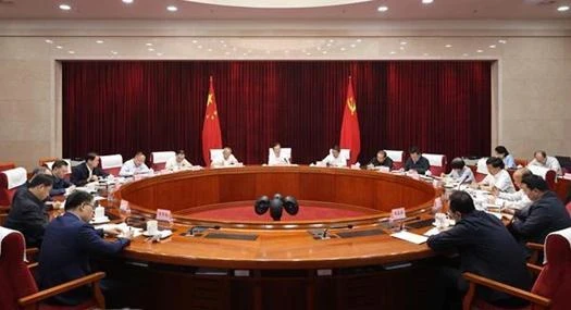 省委理论学习中心组举行集中学习学好用好深入贯彻中央八项规定精神成效经验示范带头持续推动全省学习教育走深走实王宁主持并讲话 王予波石玉钢刘晓凯参加