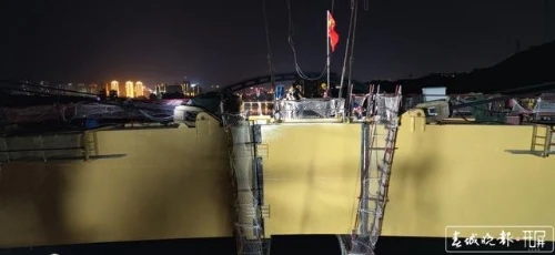 澜沧江特大桥成功合龙,300米大桥跨径创纪录!景海高速再传好消息 罗宗伟 通讯员 王卓 摄