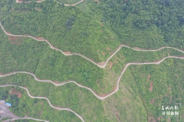 大永高速顺田隧道双线贯通!永善年底将告别无高速路历史 申时勋 通讯员 王朝元 韩世江 李昕馨 摄